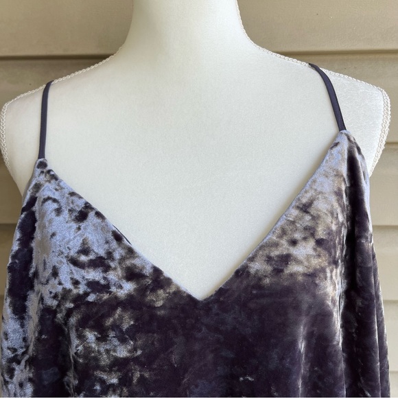 •Topshop• Silver/Grey Crushed Velvet Cropped Swing Top - Size 8 - Picture 3 of 11